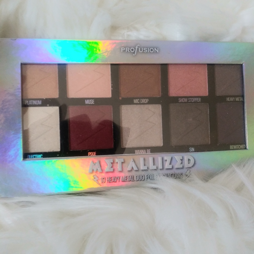 PROFUSION Metallized Eyeshadow